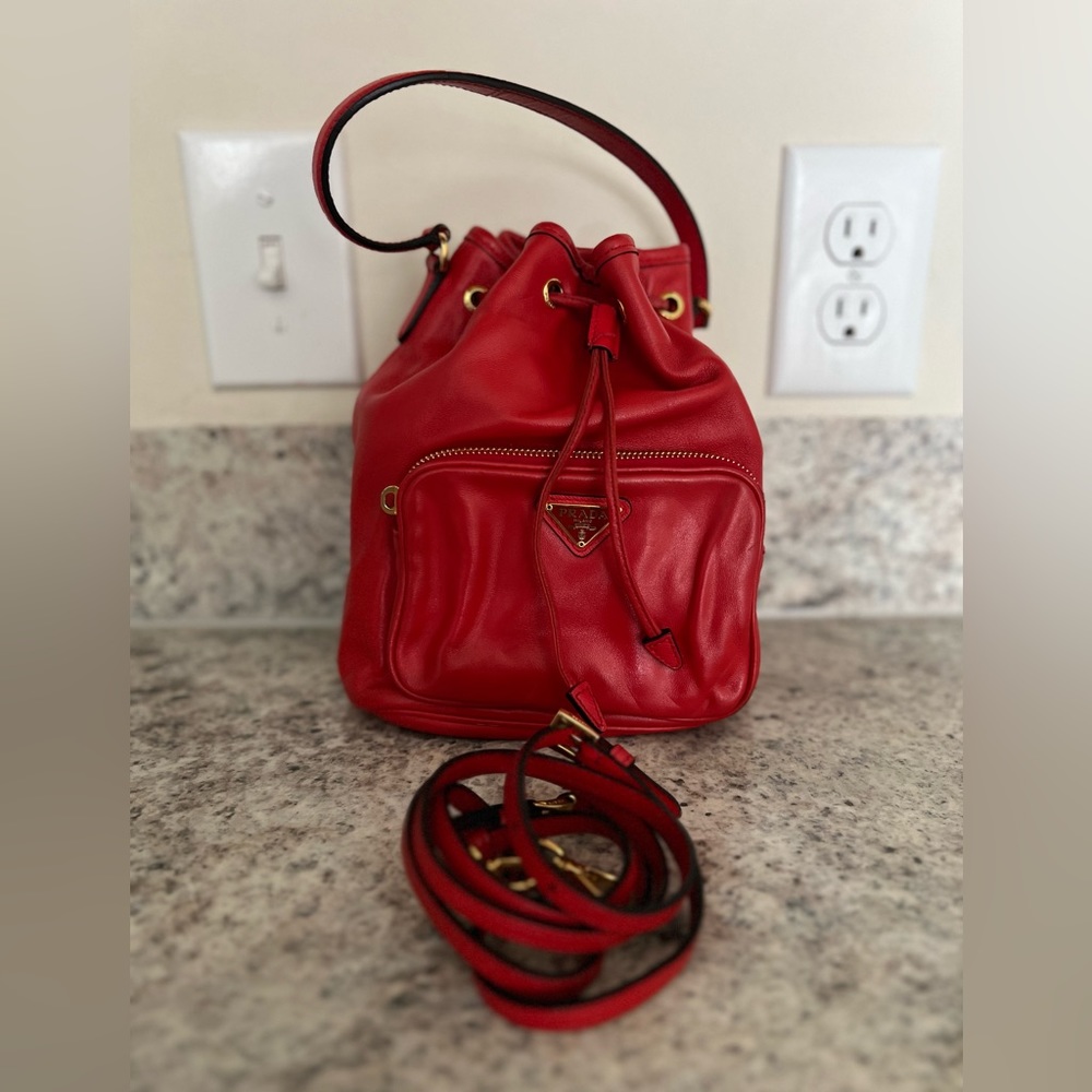 Prada Bucket Bag (authentic)